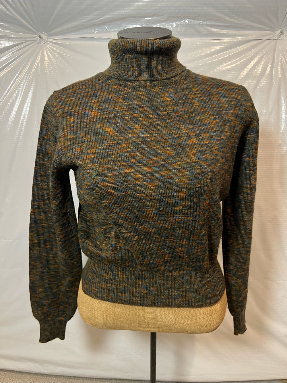 Benetton Turtleneck Sweater Women’s Size Medium Made in Italy Vintage 80s 90s,